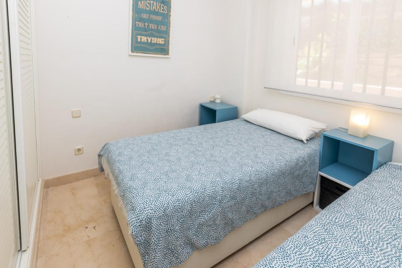 Апартаменты 2Br Calanova Grand Golf - Wifi/Ac/Pool Малага Экстерьер фото
