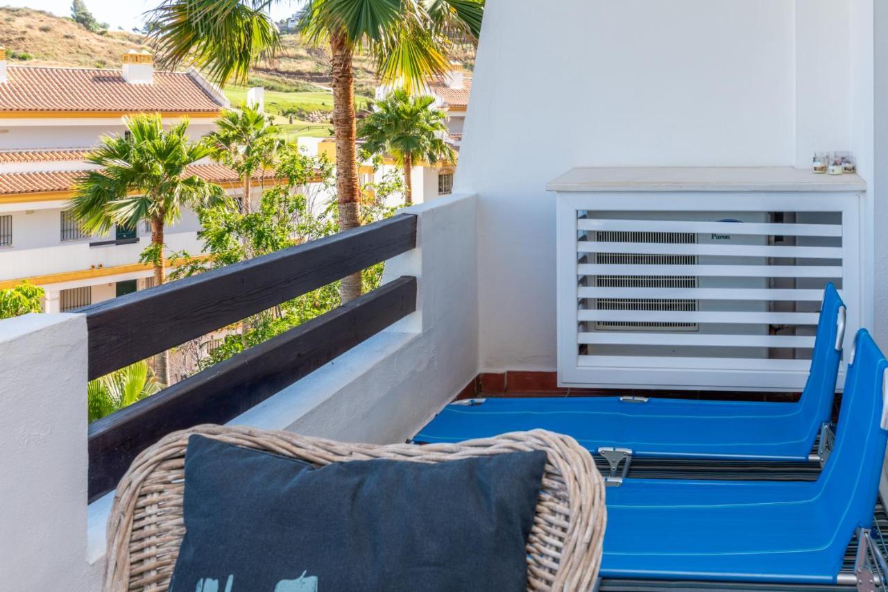 Апартаменты 2Br Calanova Grand Golf - Wifi/Ac/Pool Малага Экстерьер фото