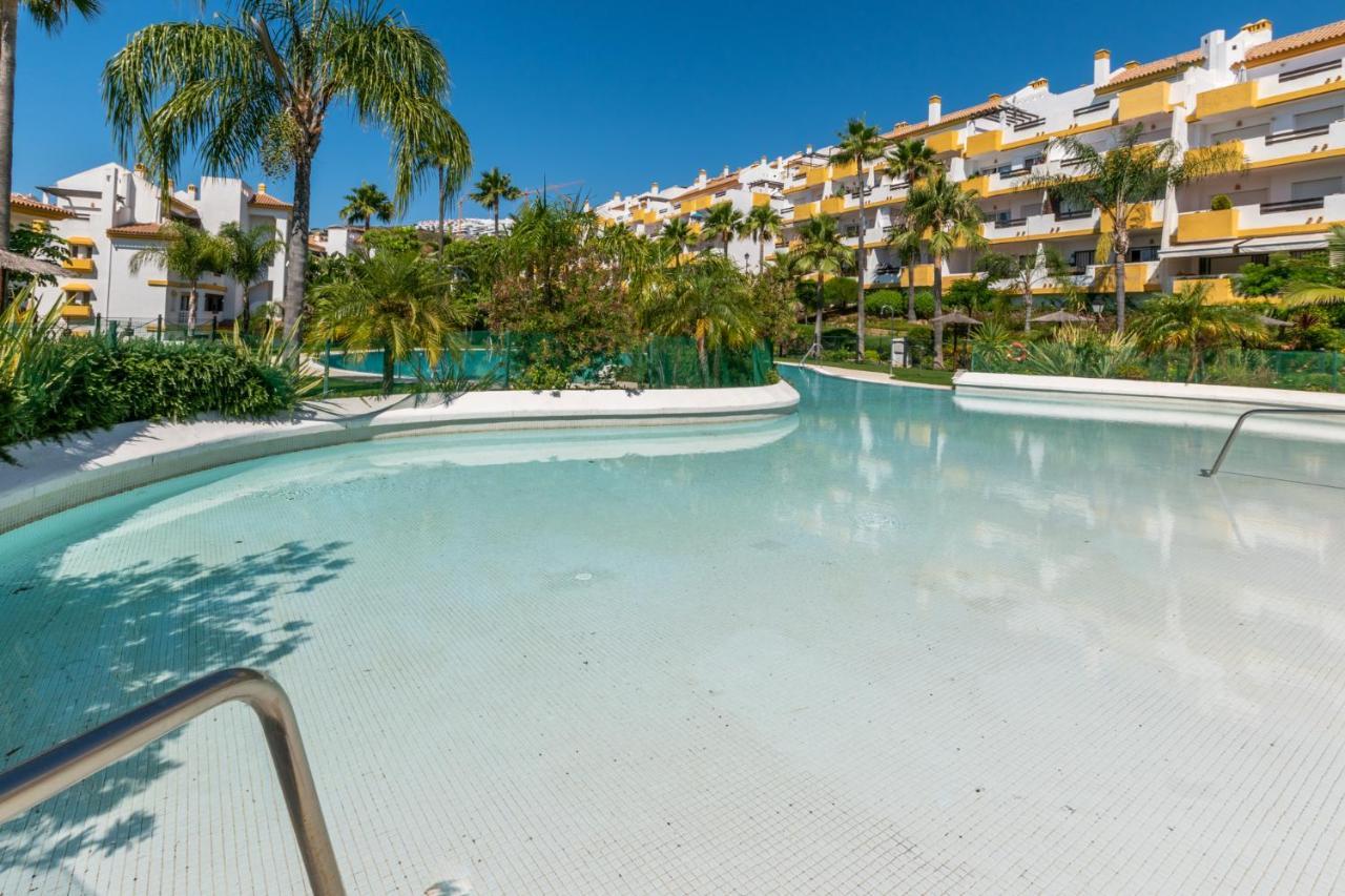 Апартаменты 2Br Calanova Grand Golf - Wifi/Ac/Pool Малага Экстерьер фото