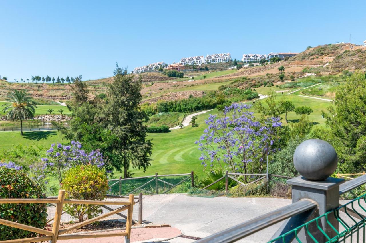 Апартаменты 2Br Calanova Grand Golf - Wifi/Ac/Pool Малага Экстерьер фото